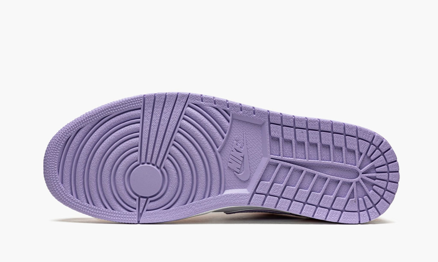 Air Jordan 1 Low SE “Arctic Punch” Sneakers - All-Day Comfort