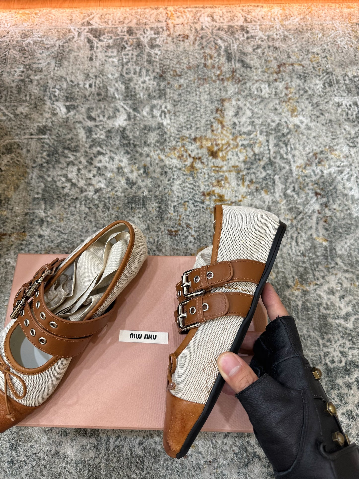 Miumiu 26ss Ballet Flat Ivory Camel Canvas Cowhide 709811