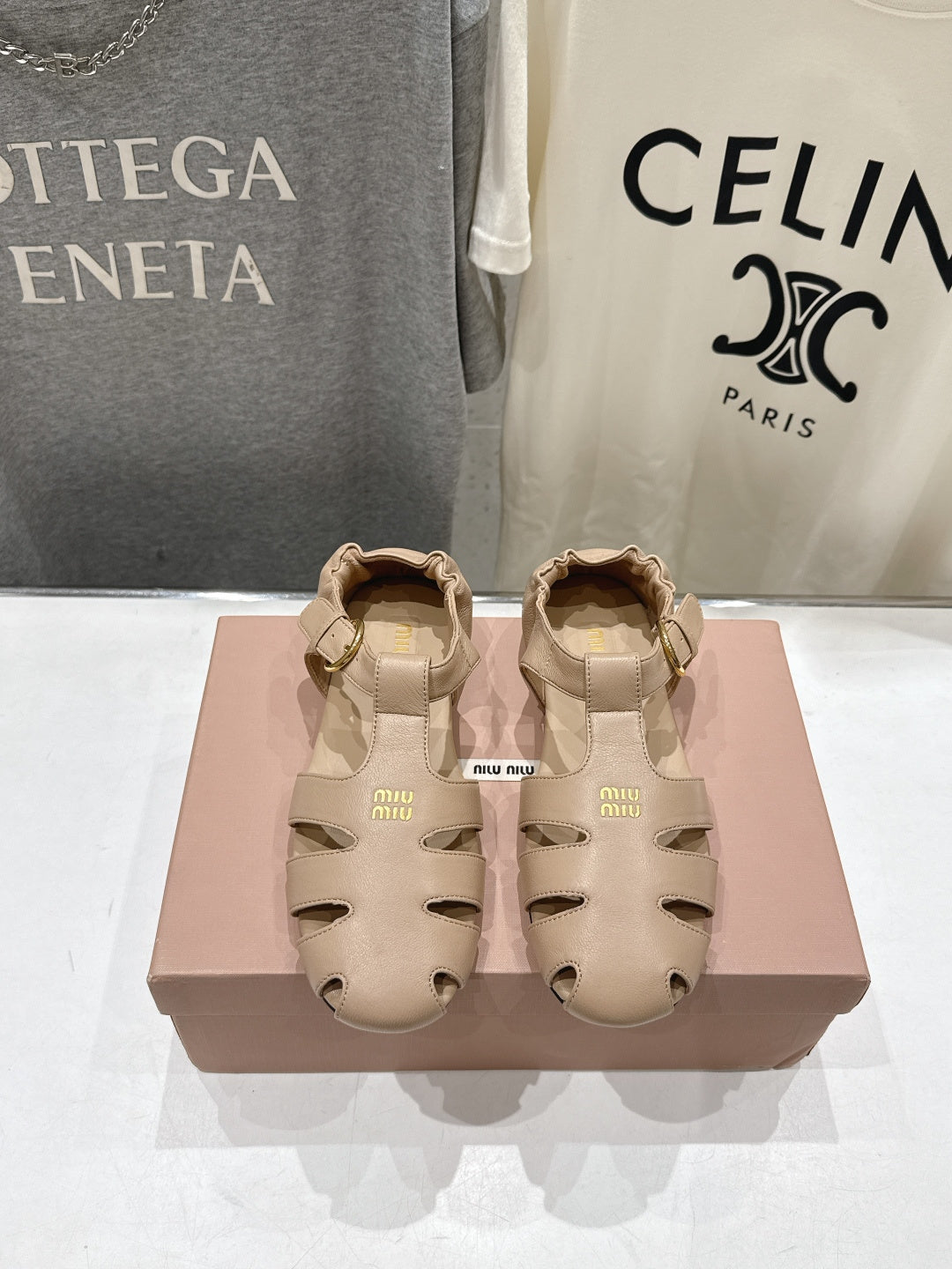Miumiu 26ss Flat Sandals Nude Lambskin 713064