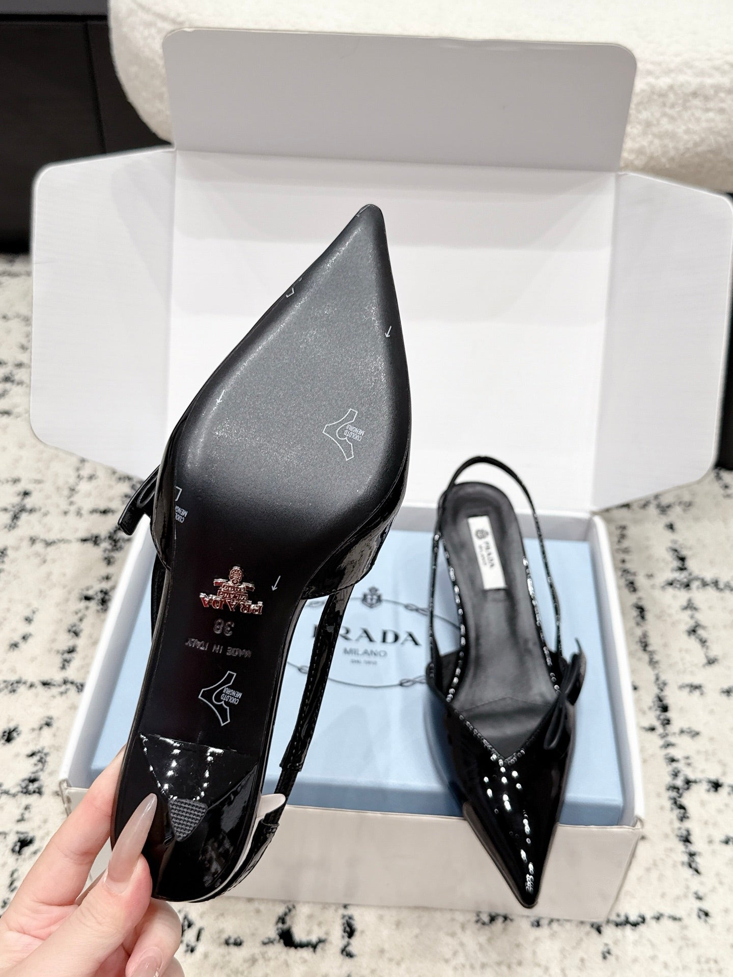 Prada 2026 Pointed Toe Bow SlingBacks 60mm Patent Leather 769838