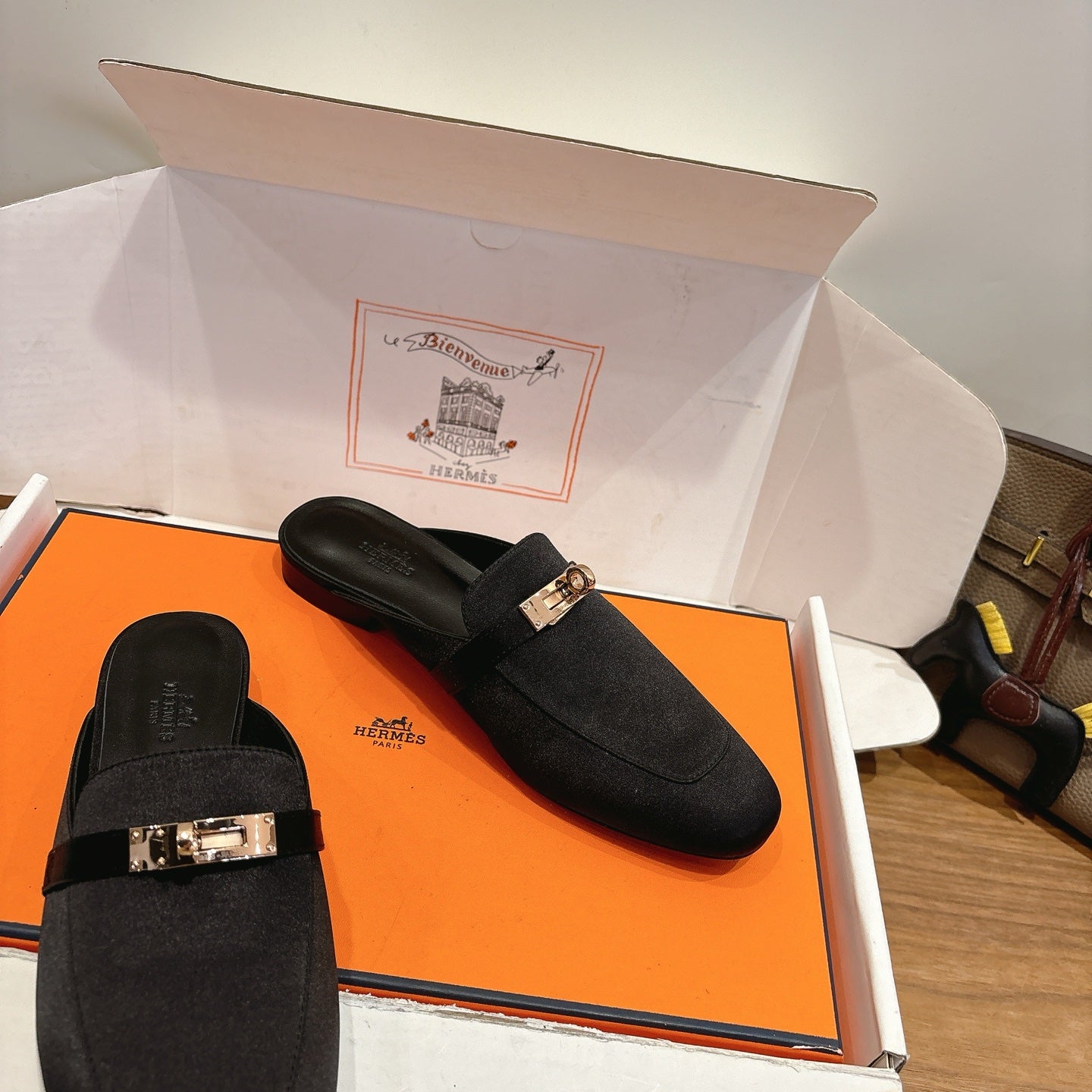 HM 26ss Mule Black Smooth Calfskin Leather 638476