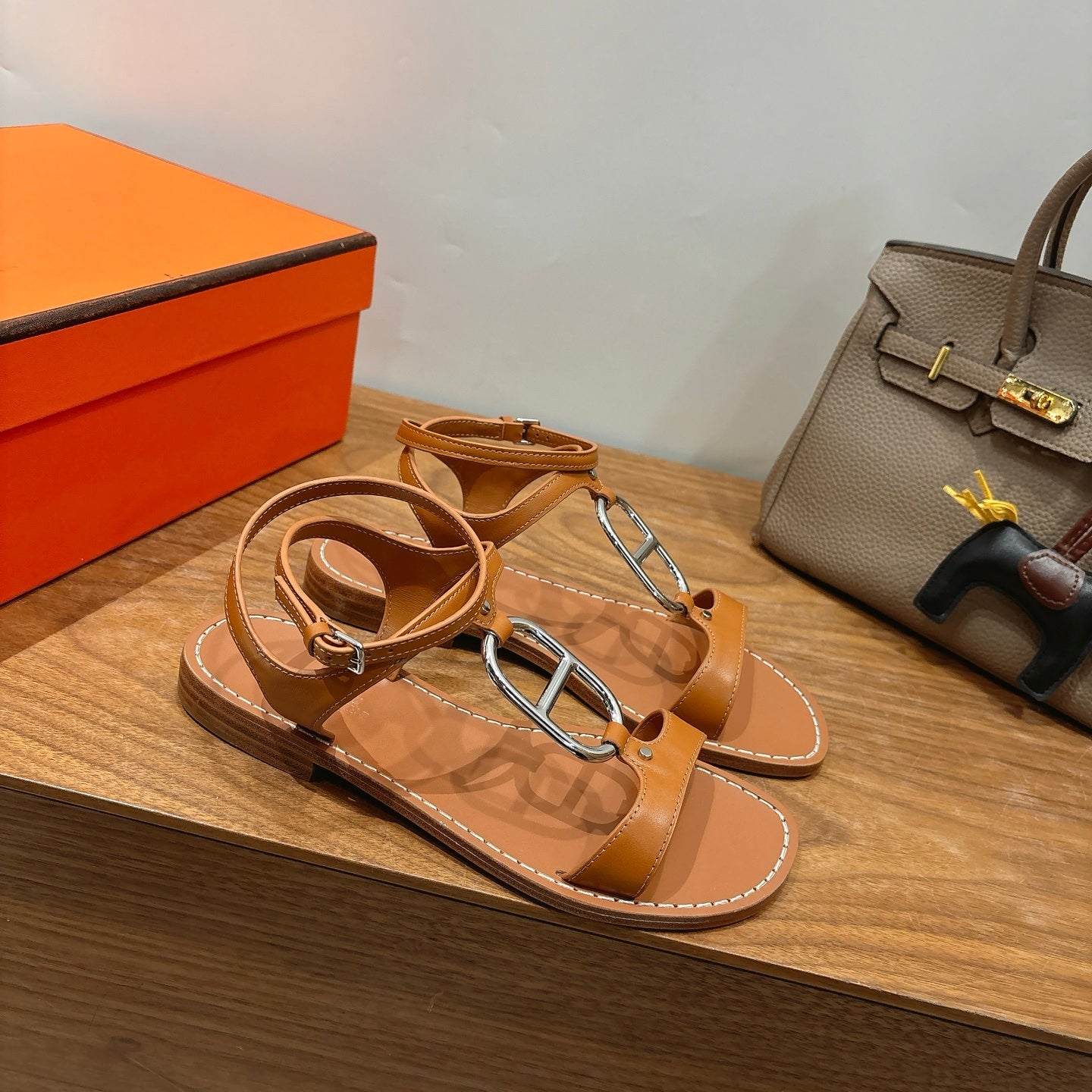 HM 26ss Sandals Camel Brown Genuine Leather 638534