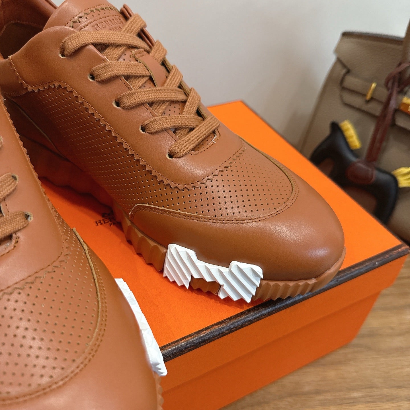 HM 26ss Sneakers Caramel Brown Leather 638570