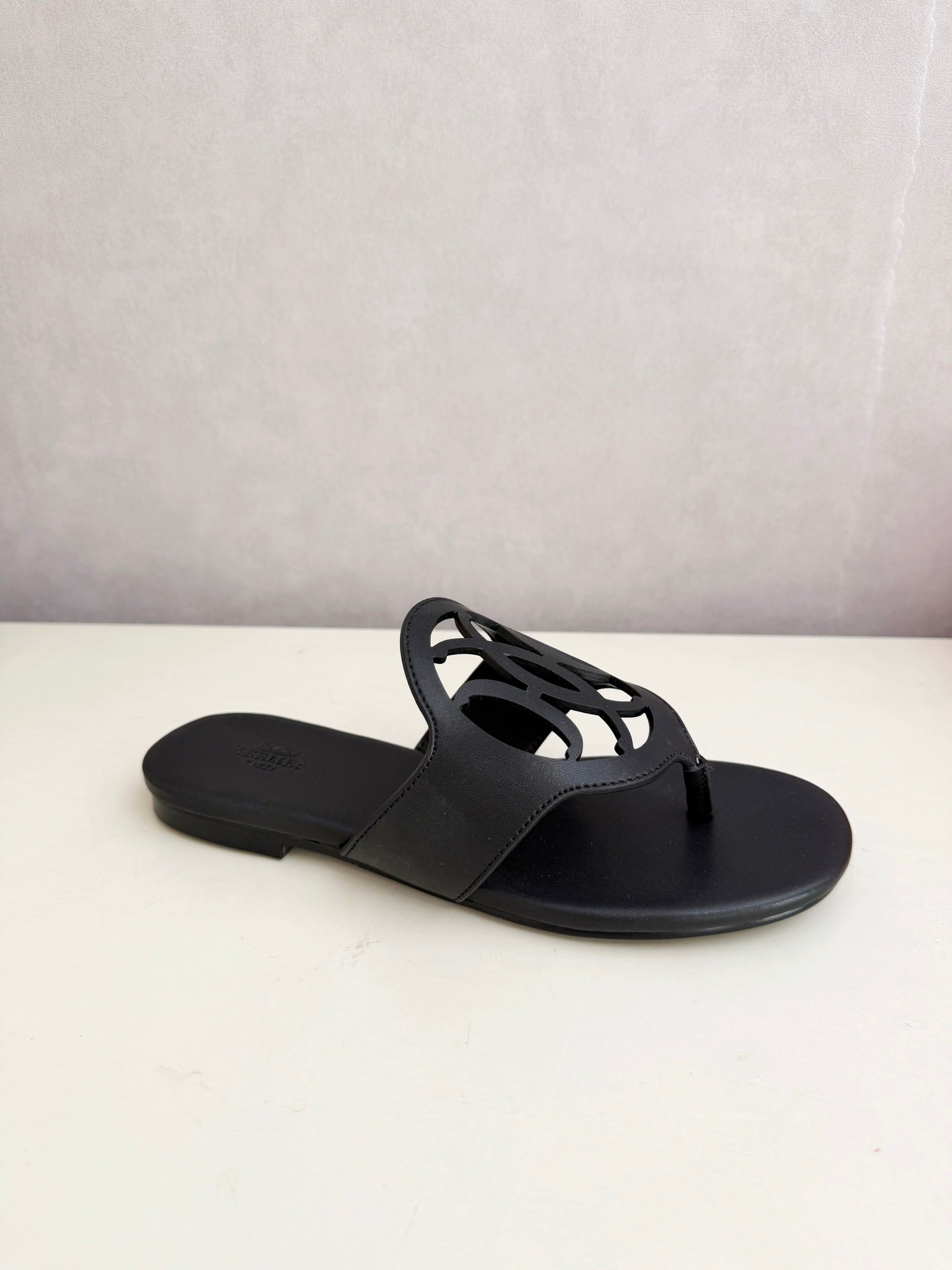 HM 26ss Pig-Nose Slipper Black Leather 605914