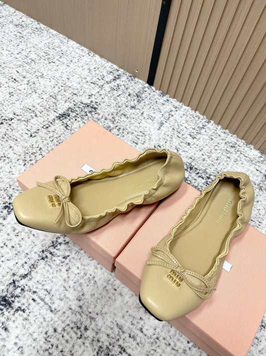 Miu Mary Jane Flat Beige Sheepskin 591574