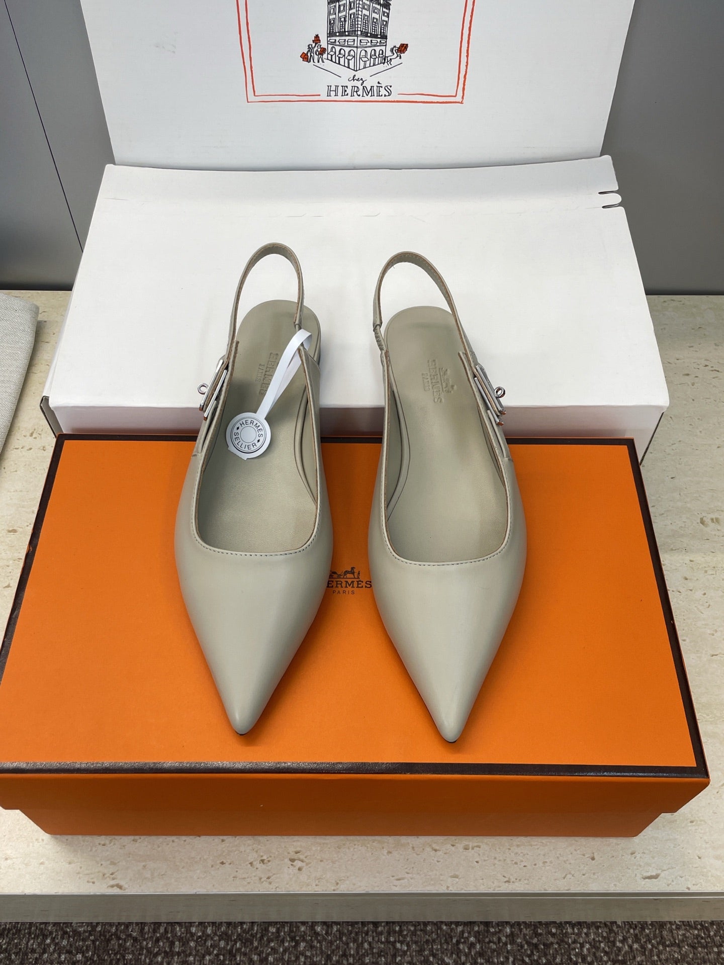 HM 26ss Slingback Flat Beige Calfskin 607273