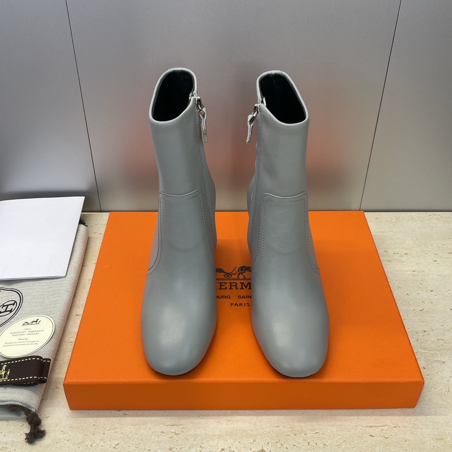 HM 26ss Lolita Chelsea Boots 80 Light Gray Calfskin 607088