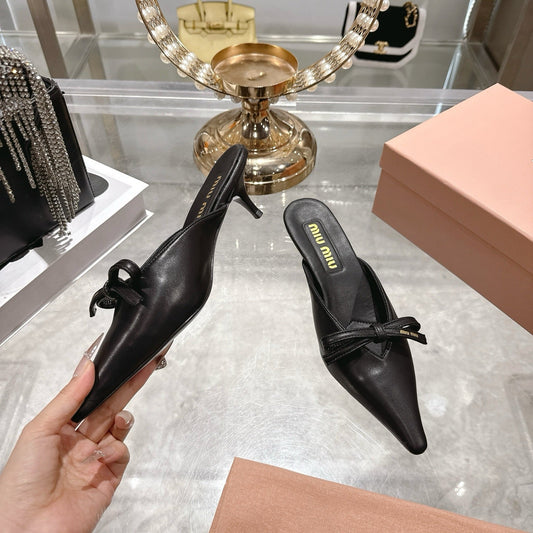 Miu 26 Pointed Toe Mule 45 Black Sheepskin 592089