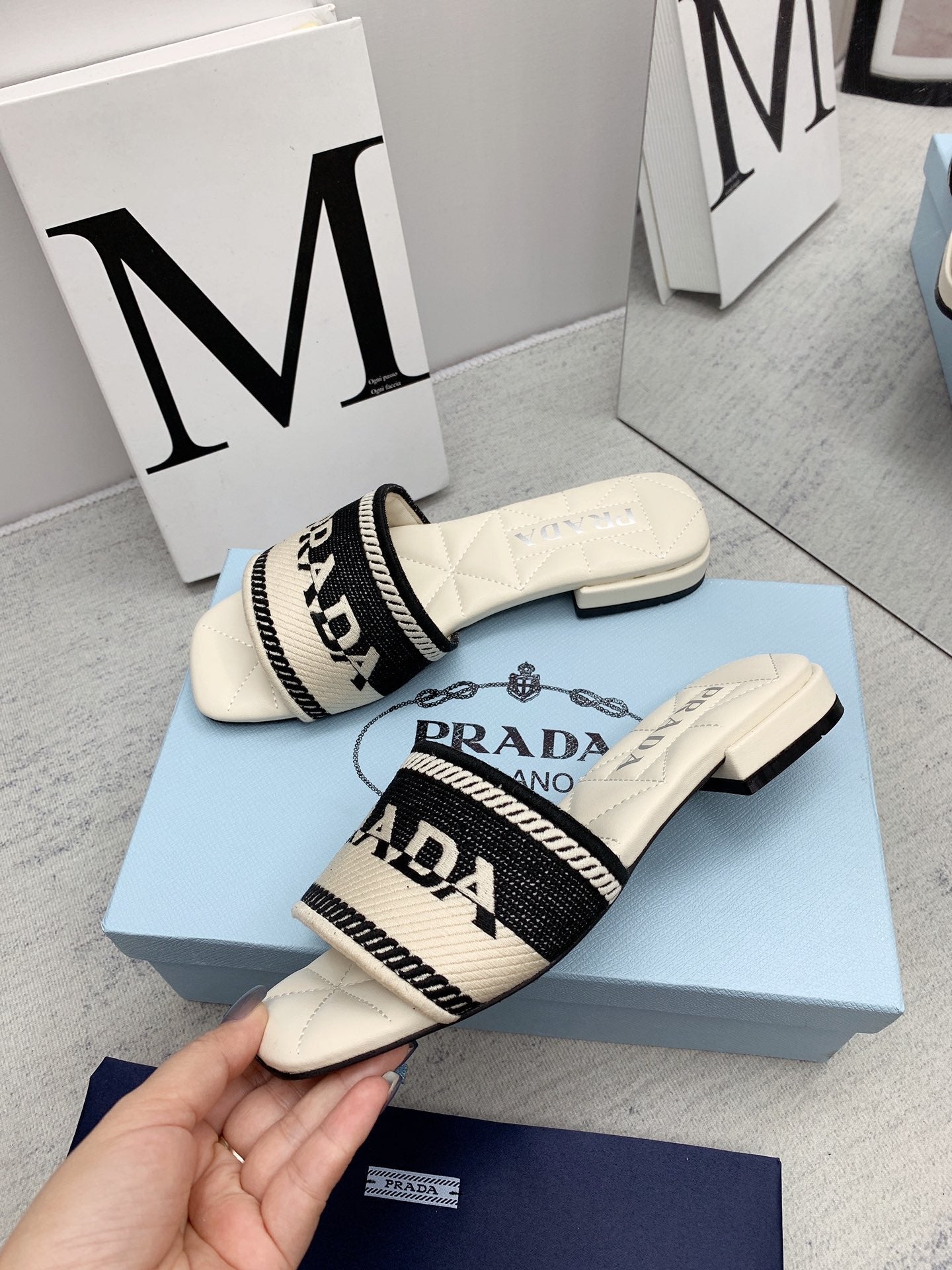 Prada 2026 Slippers Embroidery Sheepskin 731063