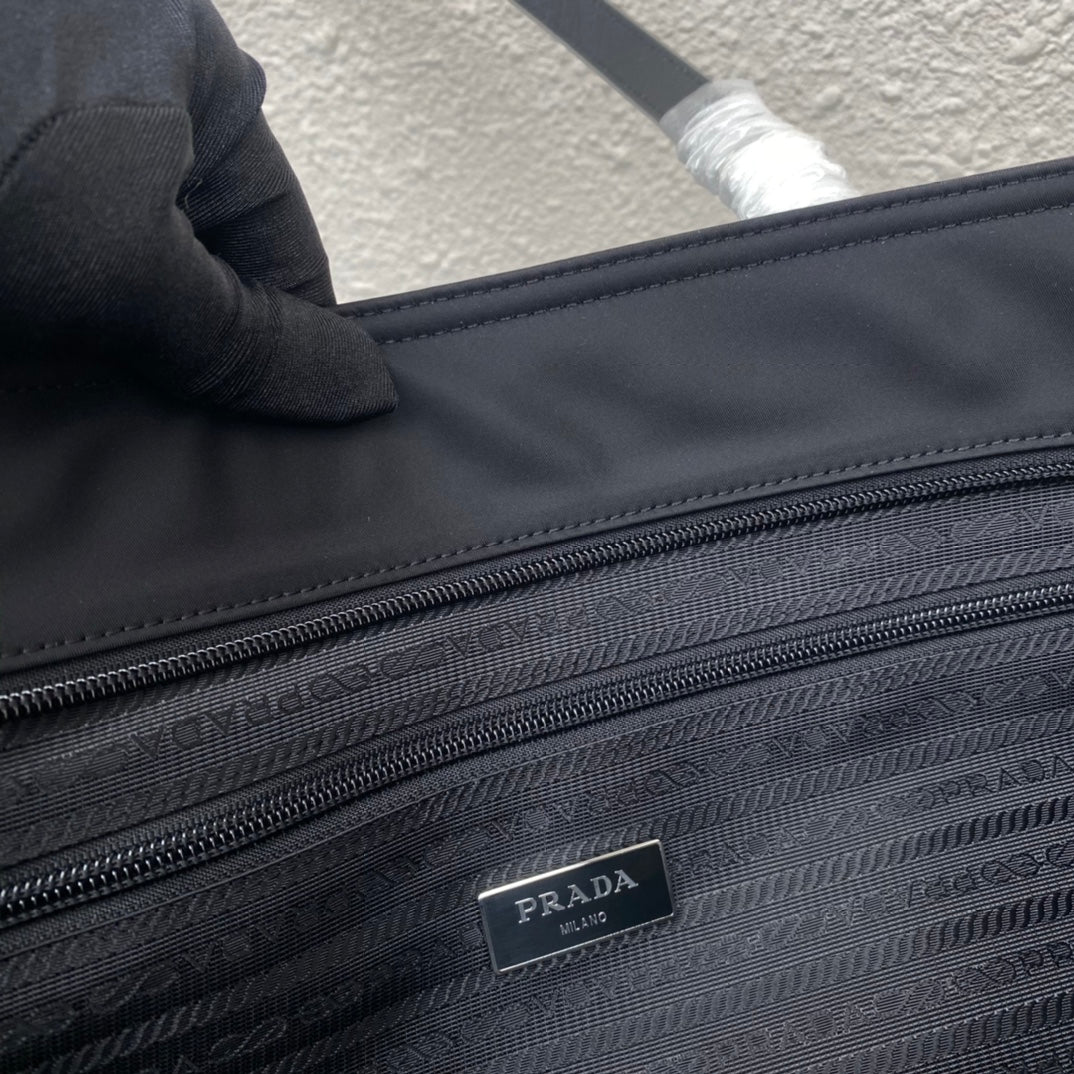 Prada 2026 Tote Bag 35cm Navy Re-Nylon