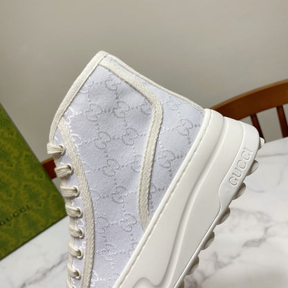 GG 26SS Platform Sneaker White Monogram Canvas 640597