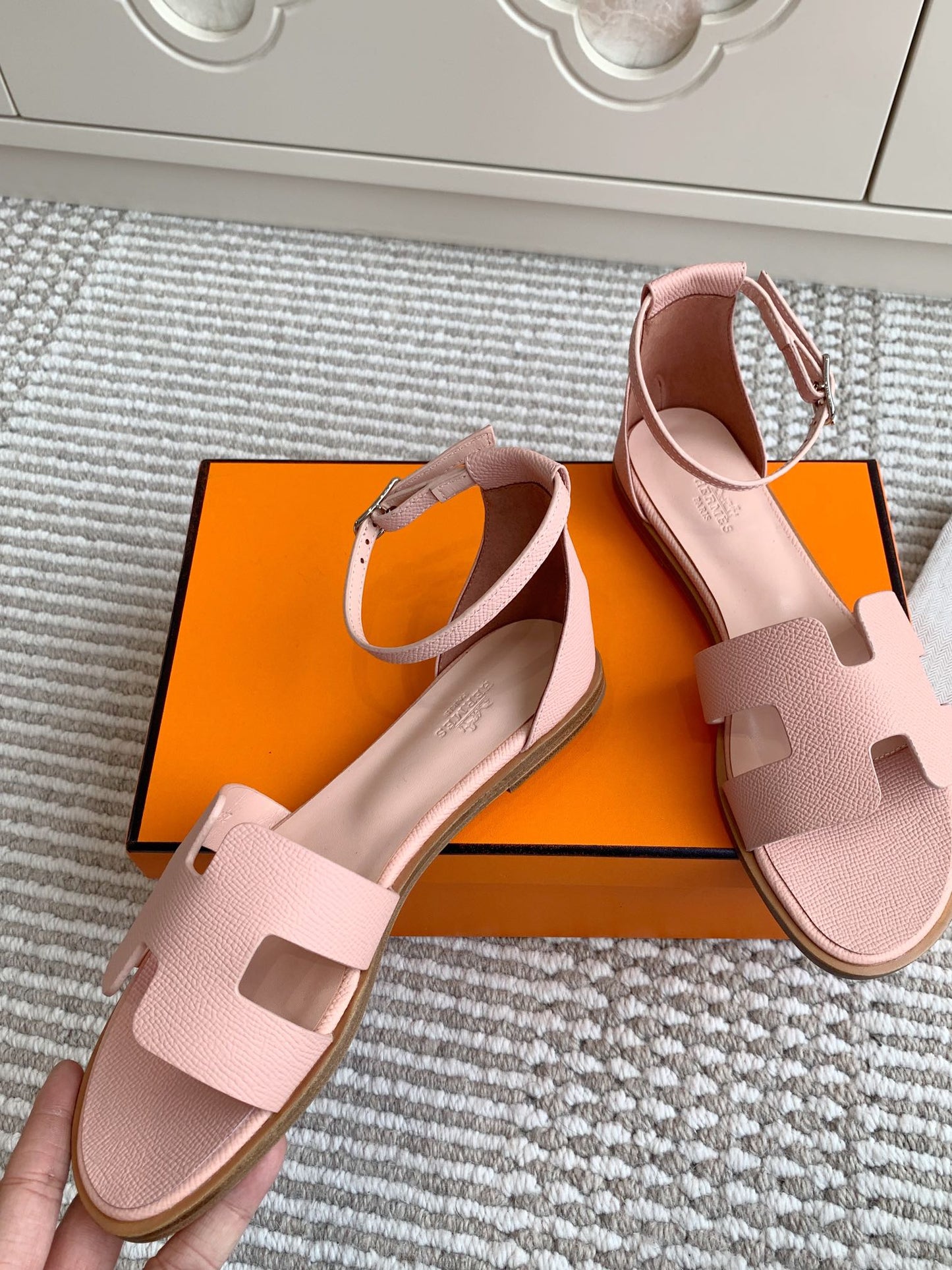 HM Sandal Grained Calfskin ide 858911