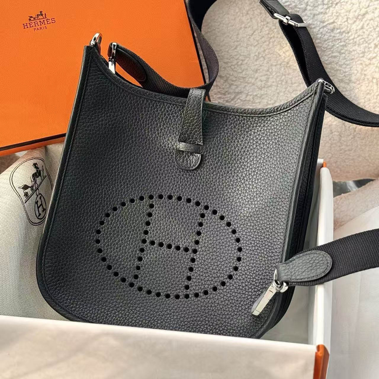 Hermes 2026 Evelyn 23 Bag Black Epsom Leather