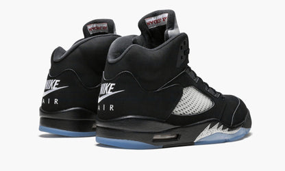 Air Jordan 5 Retro OG Black / Metallic Sneakers - Archive Edition
