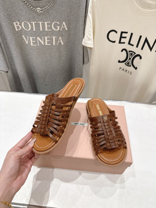 Miumiu 26ss Flat Slippers Woven Calfskin 713096