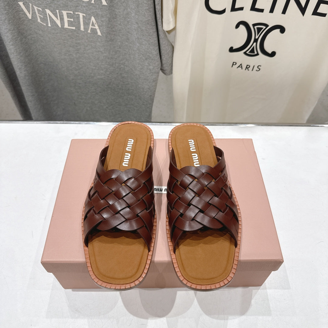 Miumiu 26ss Flat Slippers Suede Calfskin 713103