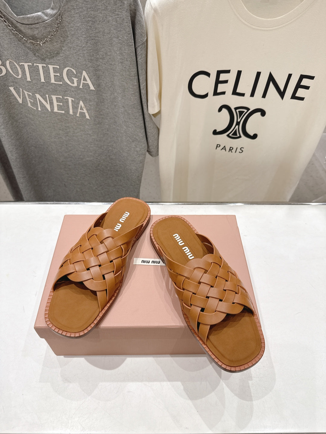 Miumiu 26ss Flat Slippers Suede Calfskin 713103