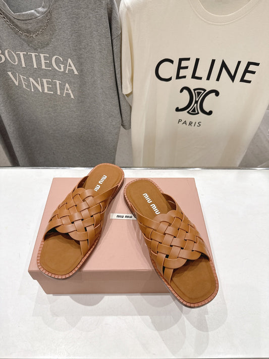 Miumiu 26ss Flat Slippers Suede Calfskin 713103