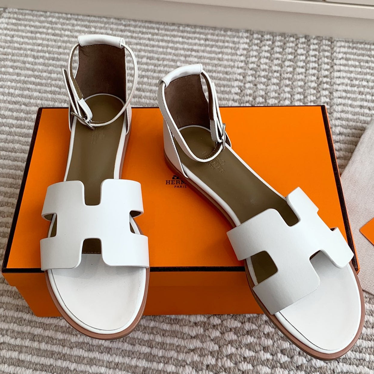 HM Sandal Cowhide 858995