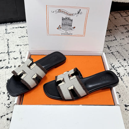 HM 26ss Oran Sandals Black White Brown Canvas Cowhide 617214