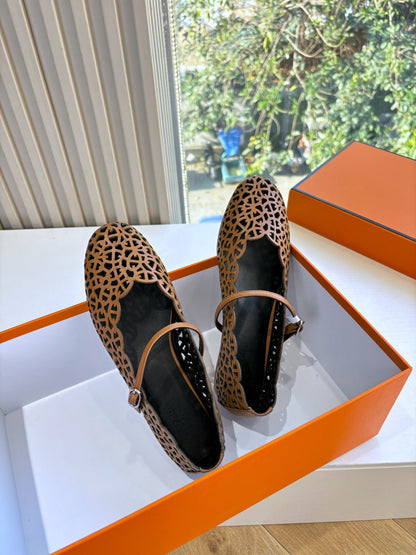 HM 26ss Pig-Nose Ballet Flat Brown Black Cowhide 603930