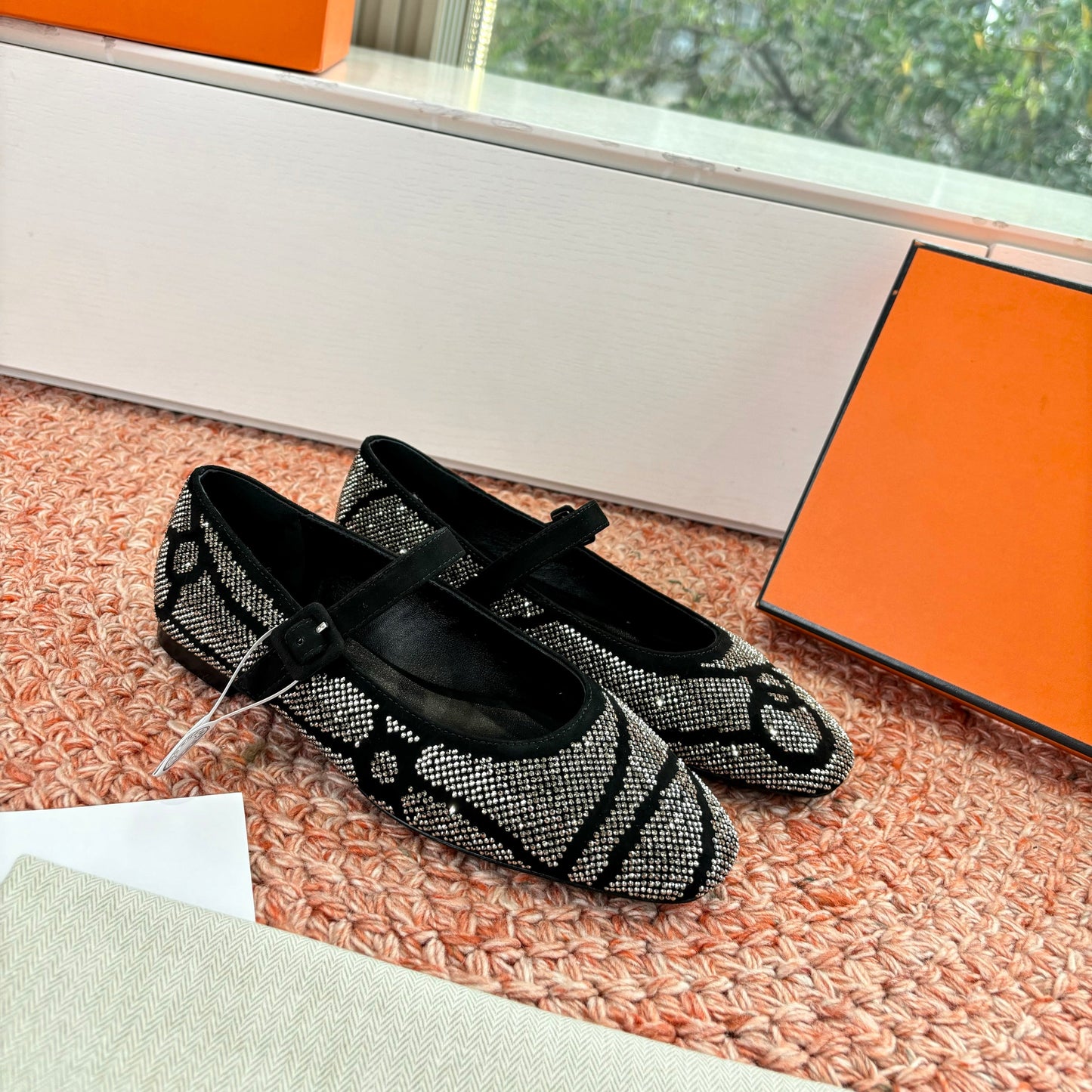HM 26ss Pig-Nose Ballet Flatt Black Cowhide Diamond 603934