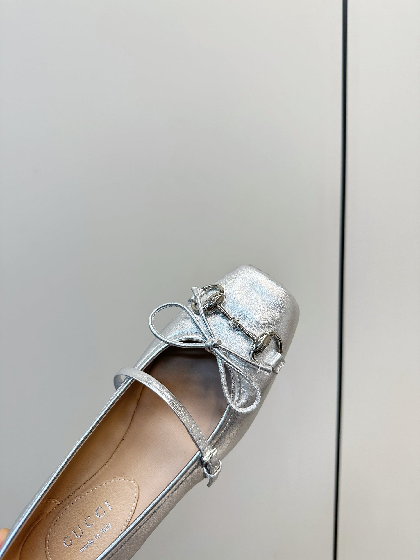 GG 26SS Ballet Flats Silver Metallic Sheepskin 645708