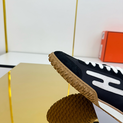 HM 2026 Casual Sneakers Black White Suede 667354