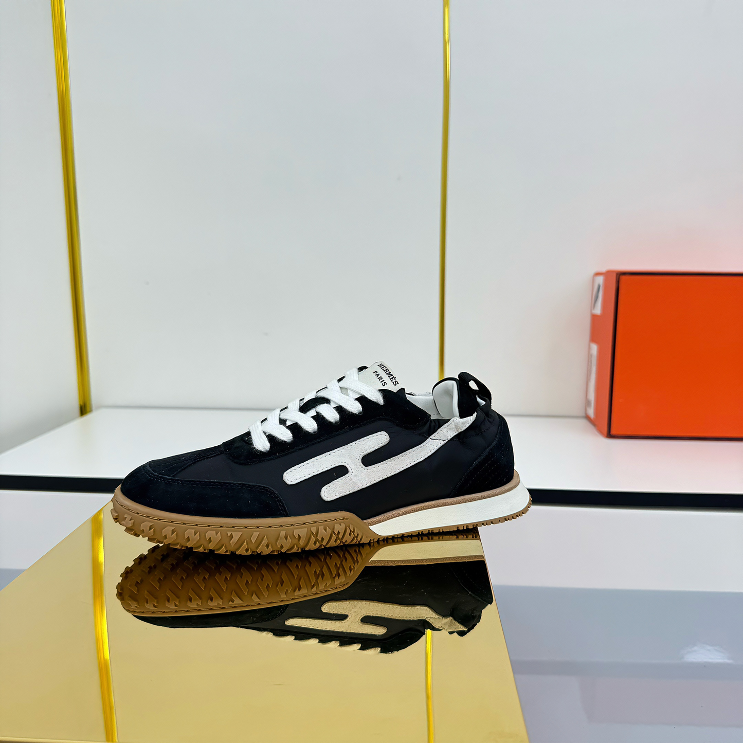 HM 2026 Casual Sneakers Black White Suede 667354