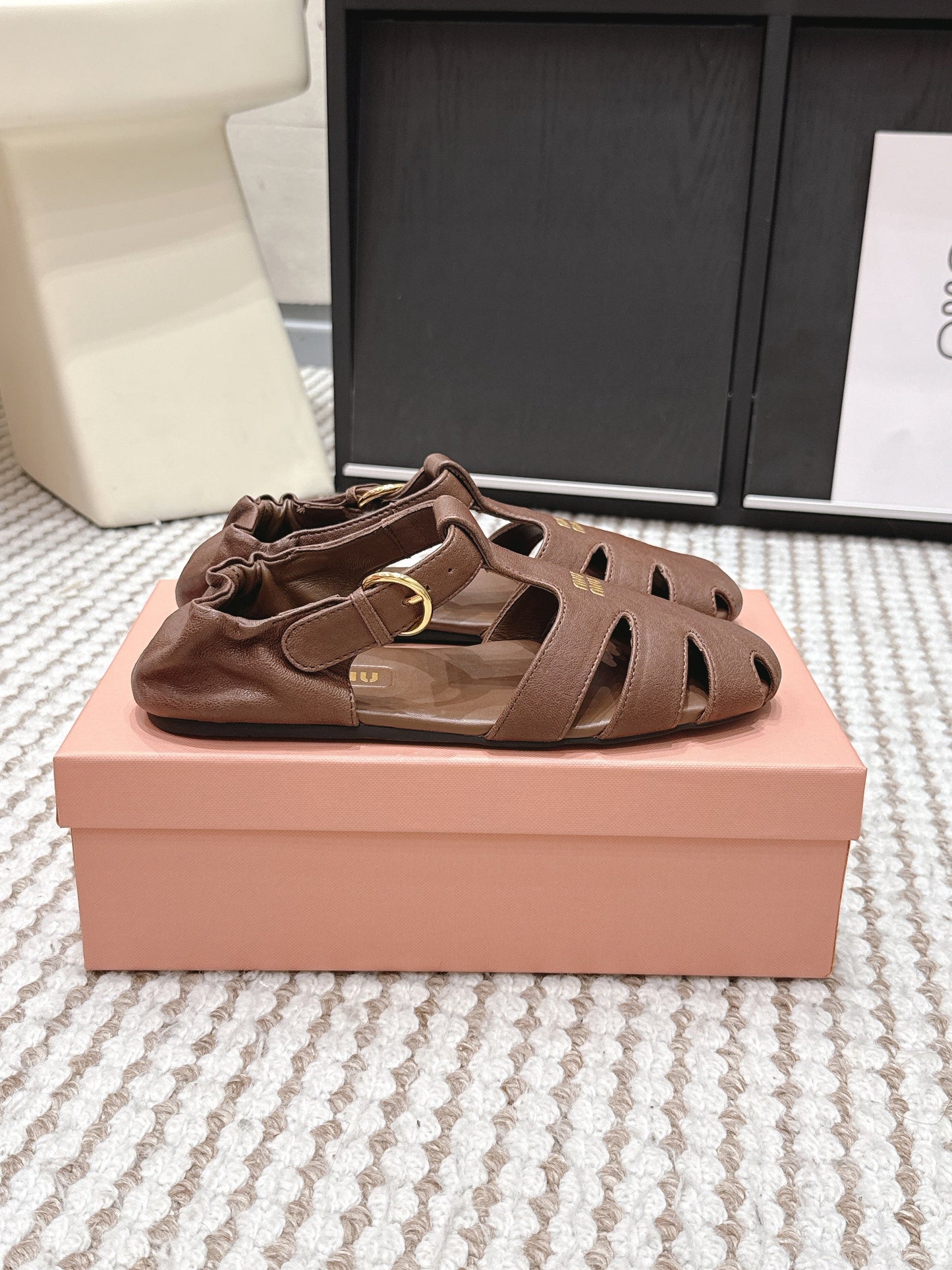 MIU 26 Roman Sandals Brown Leather 632326