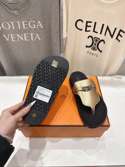 HM 26ss Sandals Black Champagne Gold Cowhide 641275