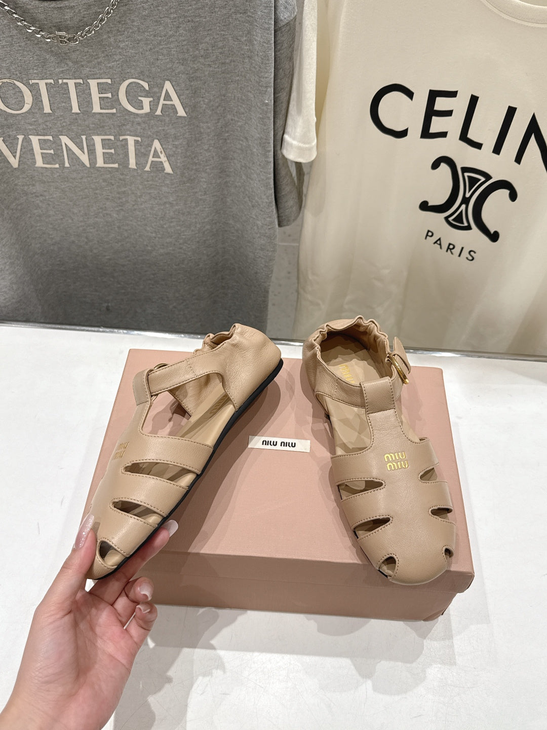 Miumiu 26ss Flat Sandals Nude Lambskin  713064