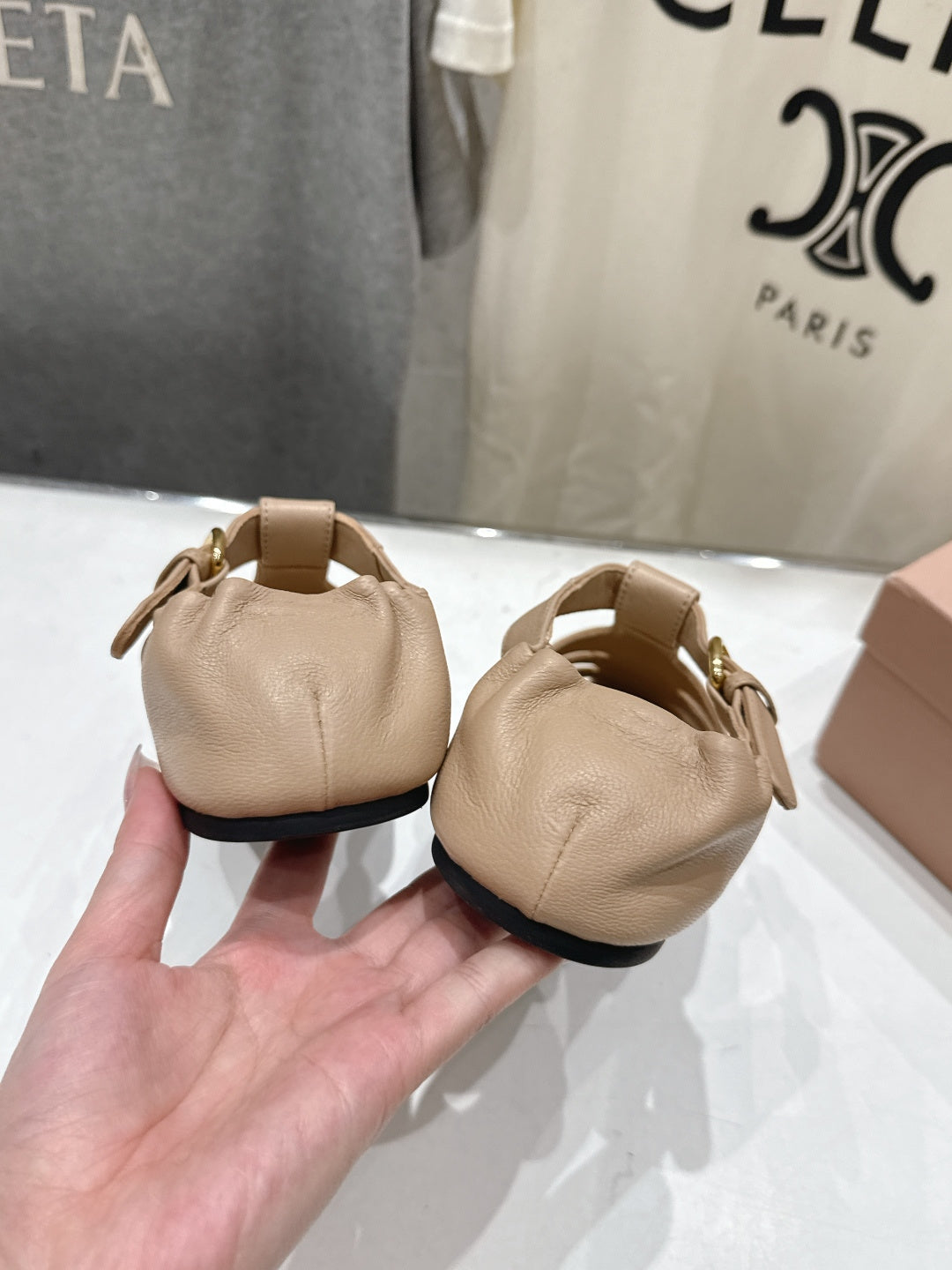 Miumiu 26ss Flat Sandals Nude Lambskin  713064