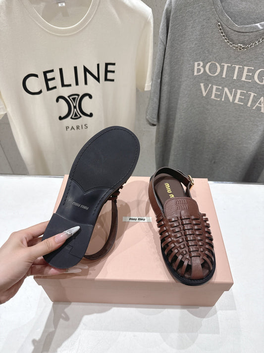 Miumiu 26ss Flat Sandals Brown Woven Cowhide 713122