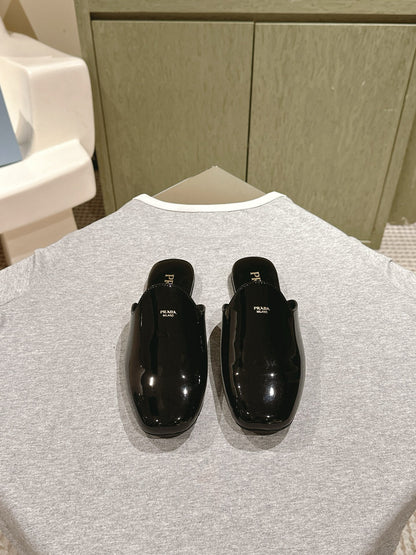 PRA 2026S Flats Mule Black Patent Leather 657680