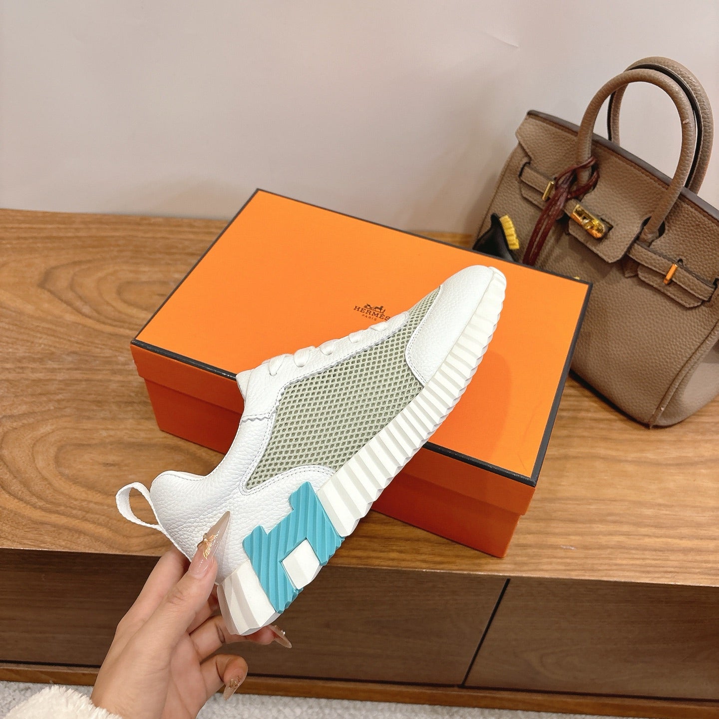 HM 26ss Sneakers White Light Green Cowhide  Fabric 638564