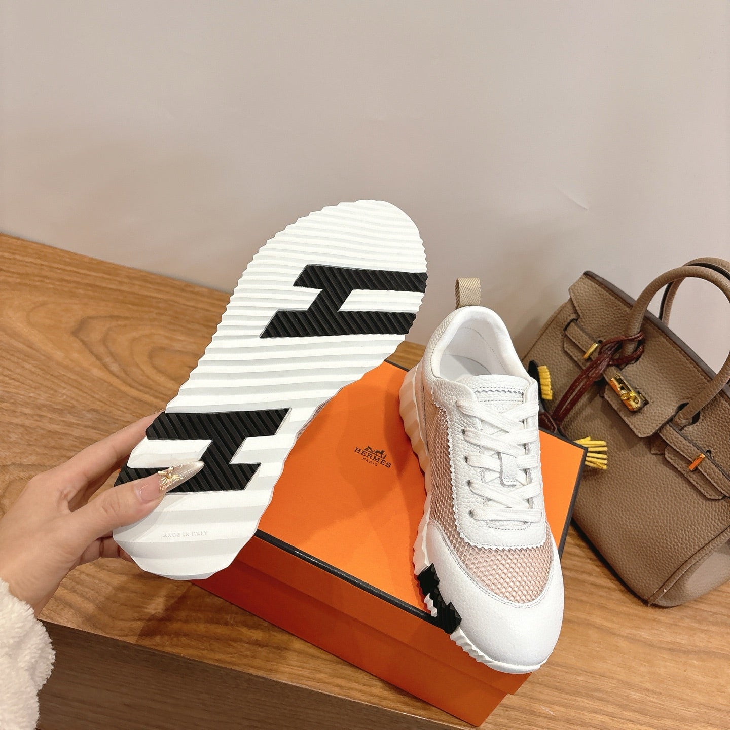 HM 26ss Sneakers White Beige Cowhide  Fabric 638565