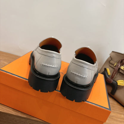 HM 26ss Loafers Gray Calfskin Sliver Buckle 638430
