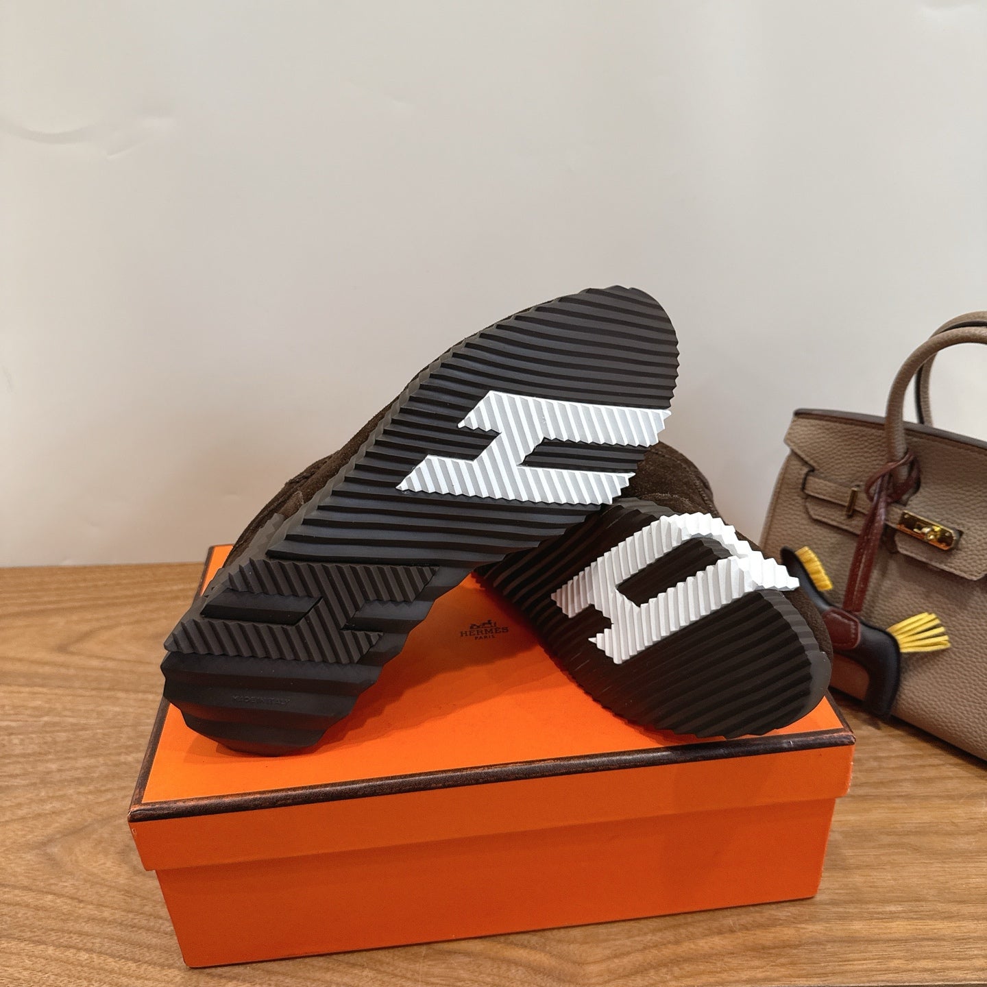 HM 26ss Sneakers Brown Fabric Suede 638582