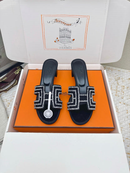 HM 26ss Oran Sandals 50 Black Cowhide 625230