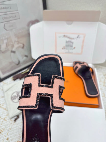 HM 26ss Oran Sandals Black Pink Sheepskin Rhinestone 625232