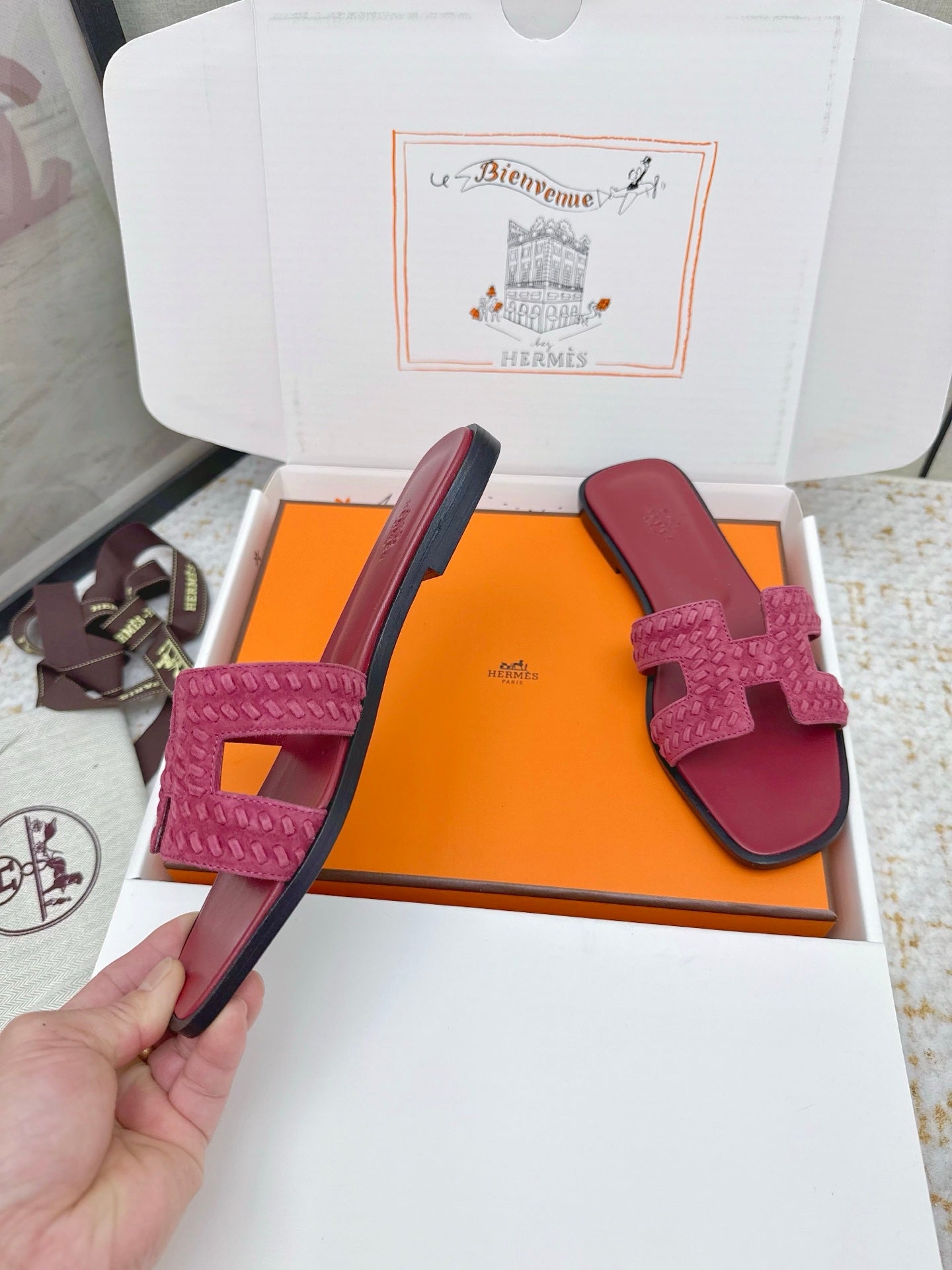 HM 26ss Oran Sandals Dark Pink Suede Sheepskin 625137