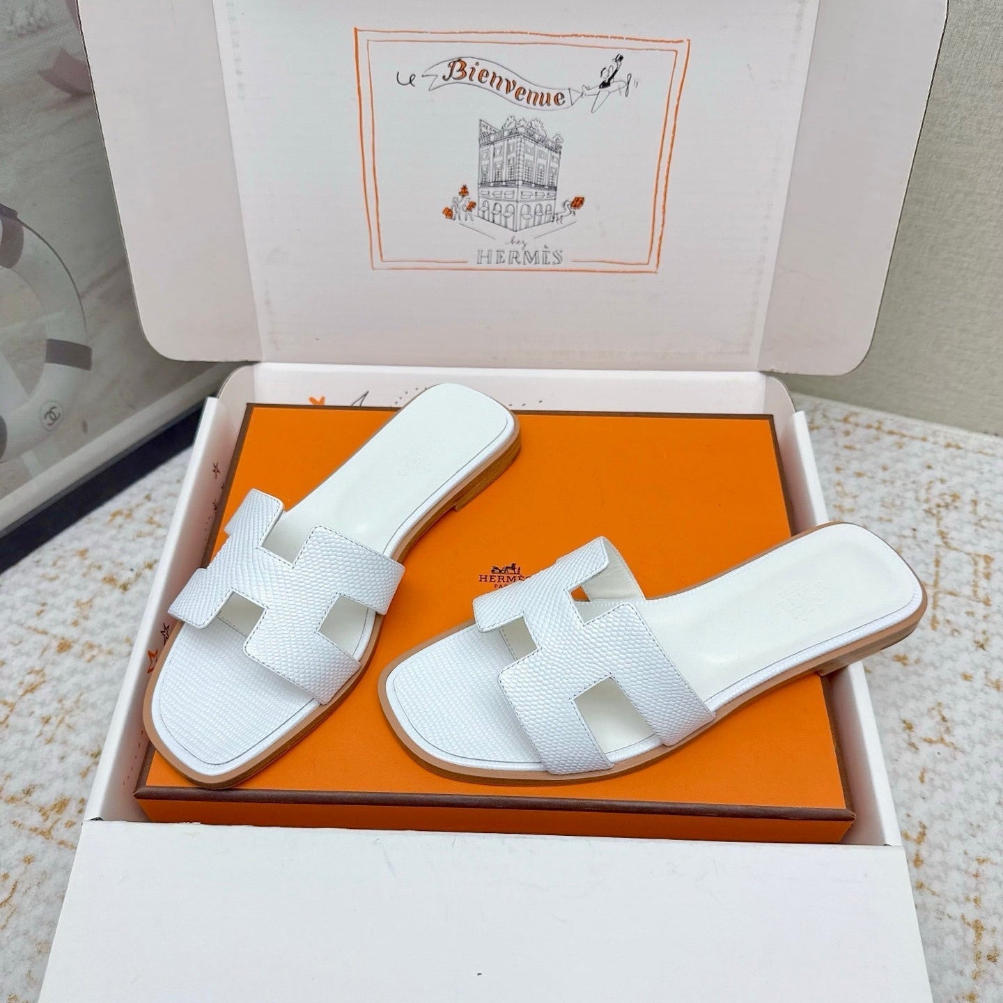 HM 26ss Oran Sandals White Cowhide 625040