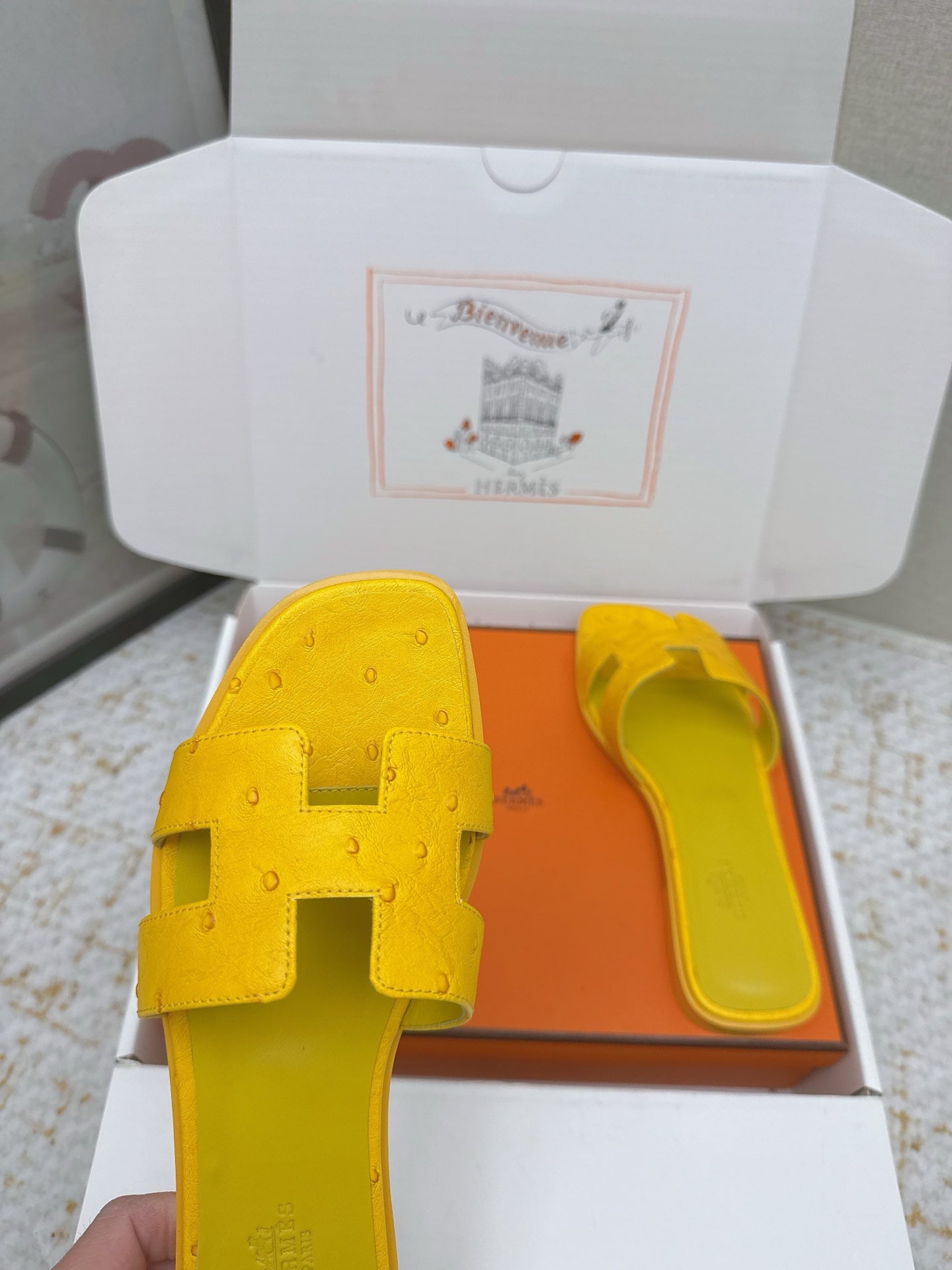 HM 26ss Oran Sandals Yellow Ostrich Leather 625090