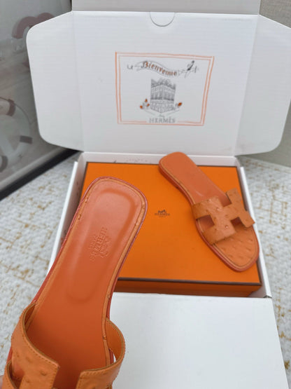 HM 26ss Oran Sandals Orange Ostrich Leather 625093