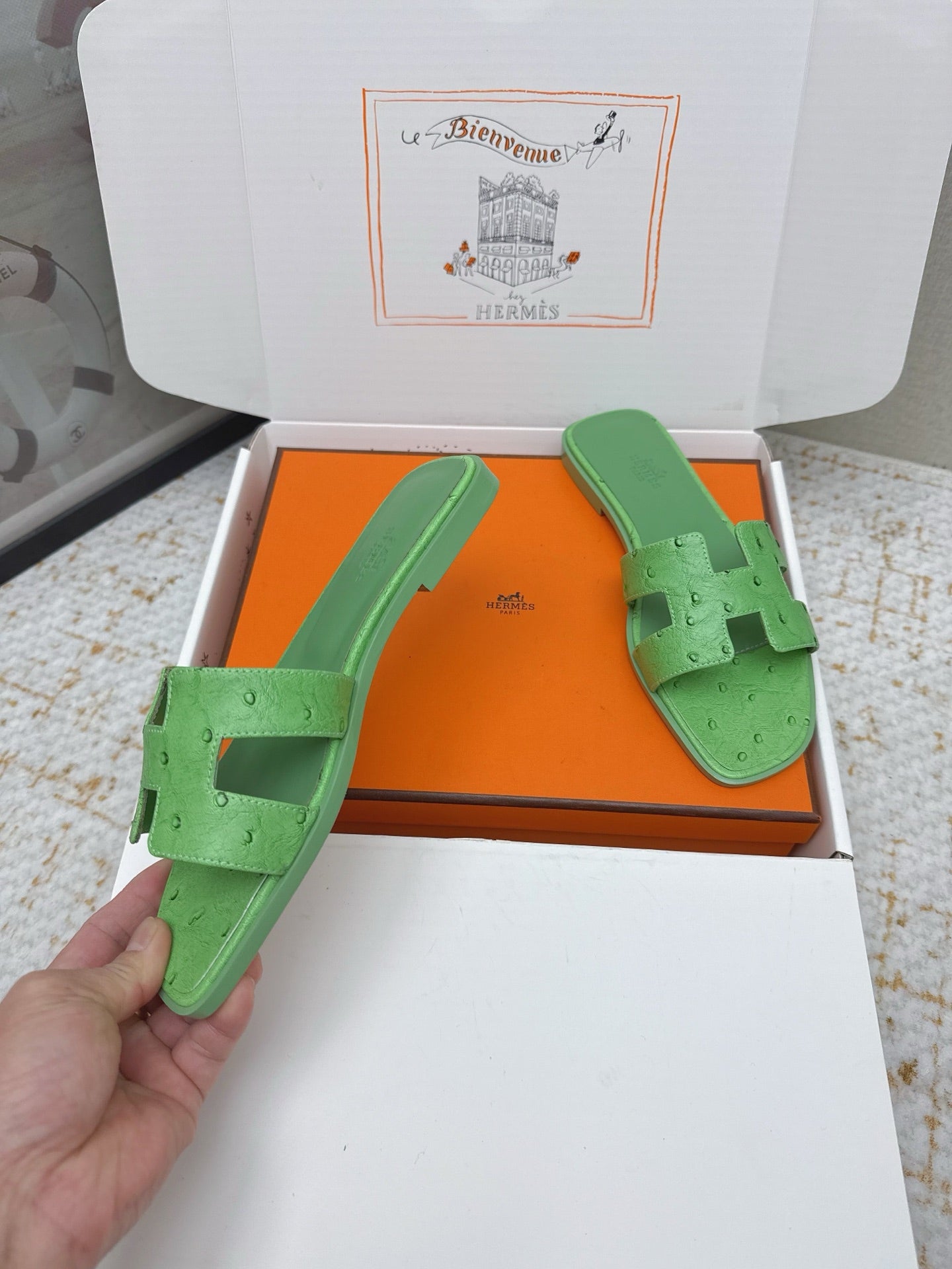 HM 26ss Oran Sandals Green Ostrich Leather 625110