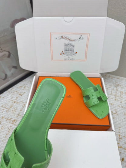 HM 26ss Oran Sandals Green Ostrich Leather 625110