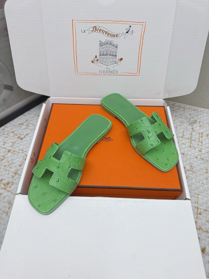 HM 26ss Oran Sandals Green Ostrich Leather 625110