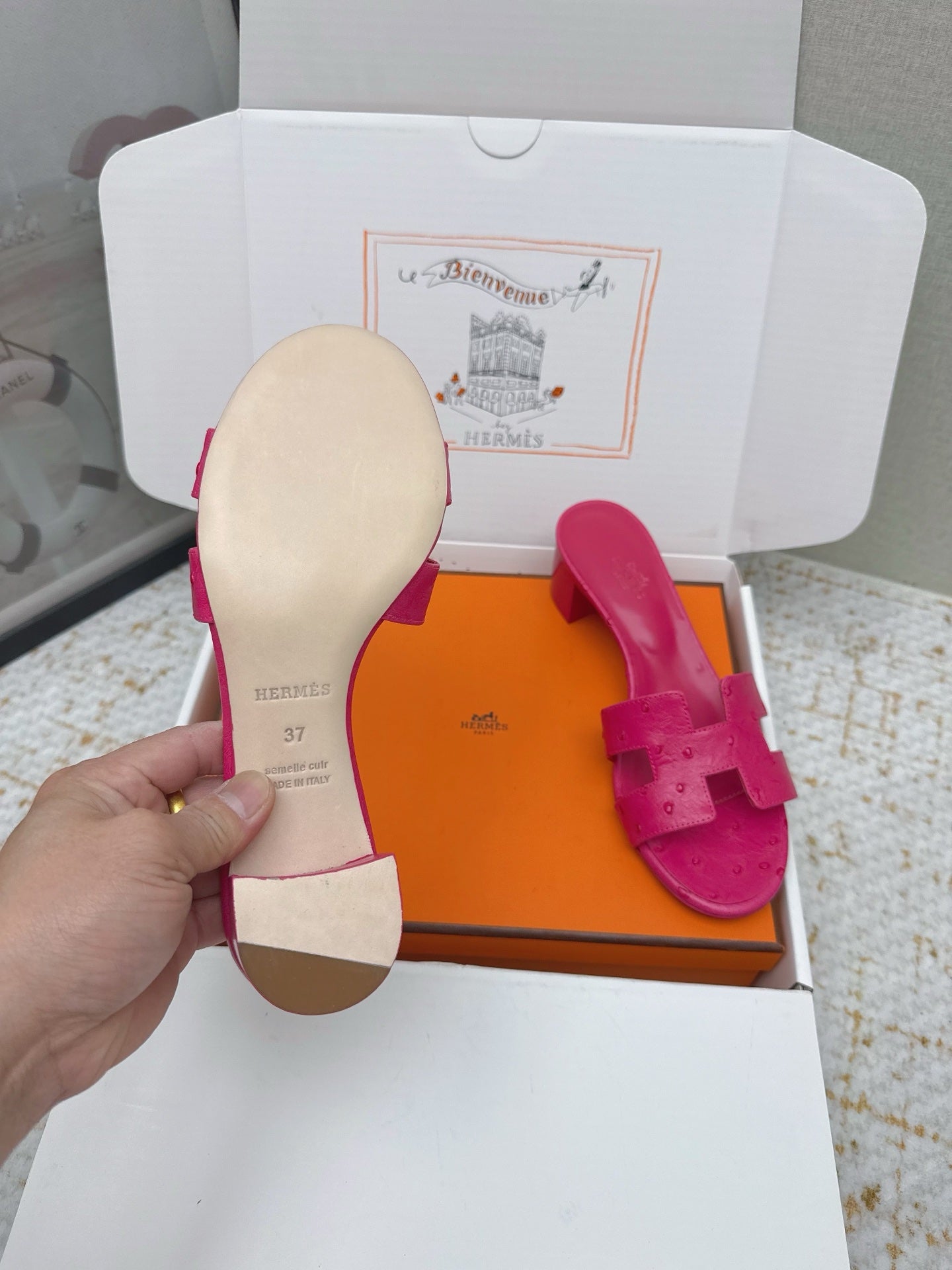 HM 26ss Oran Sandals 50 Dark Pink Ostrich Leather 625133