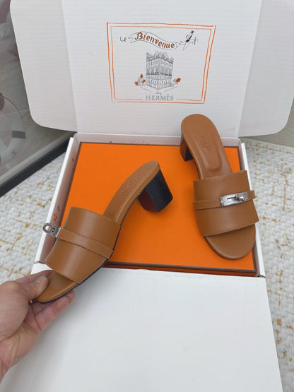HM 26ss Oasis Sandals 50 Brown Sheepskin Sliver Buckle 625169